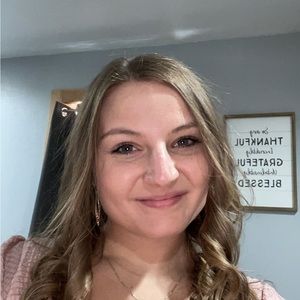 Meet your Posher, Lexi